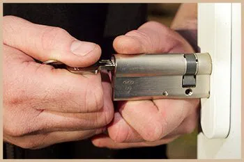 Elite Locksmith Services Denver, CO 303-716-2776 Elite Locksmith Services Denver, CO 303-716-2776 - 1-locksmiths